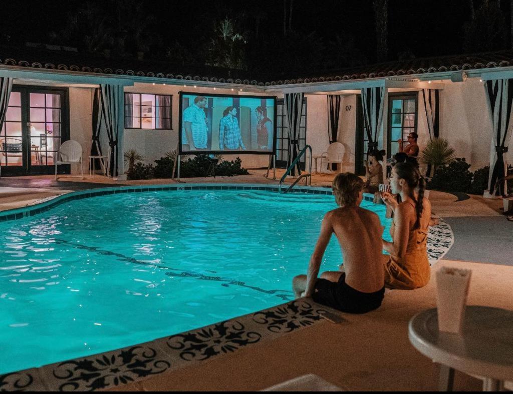 Natural Palm Springs Escape Poolside Plus Downtown Hotel Eksteriør billede